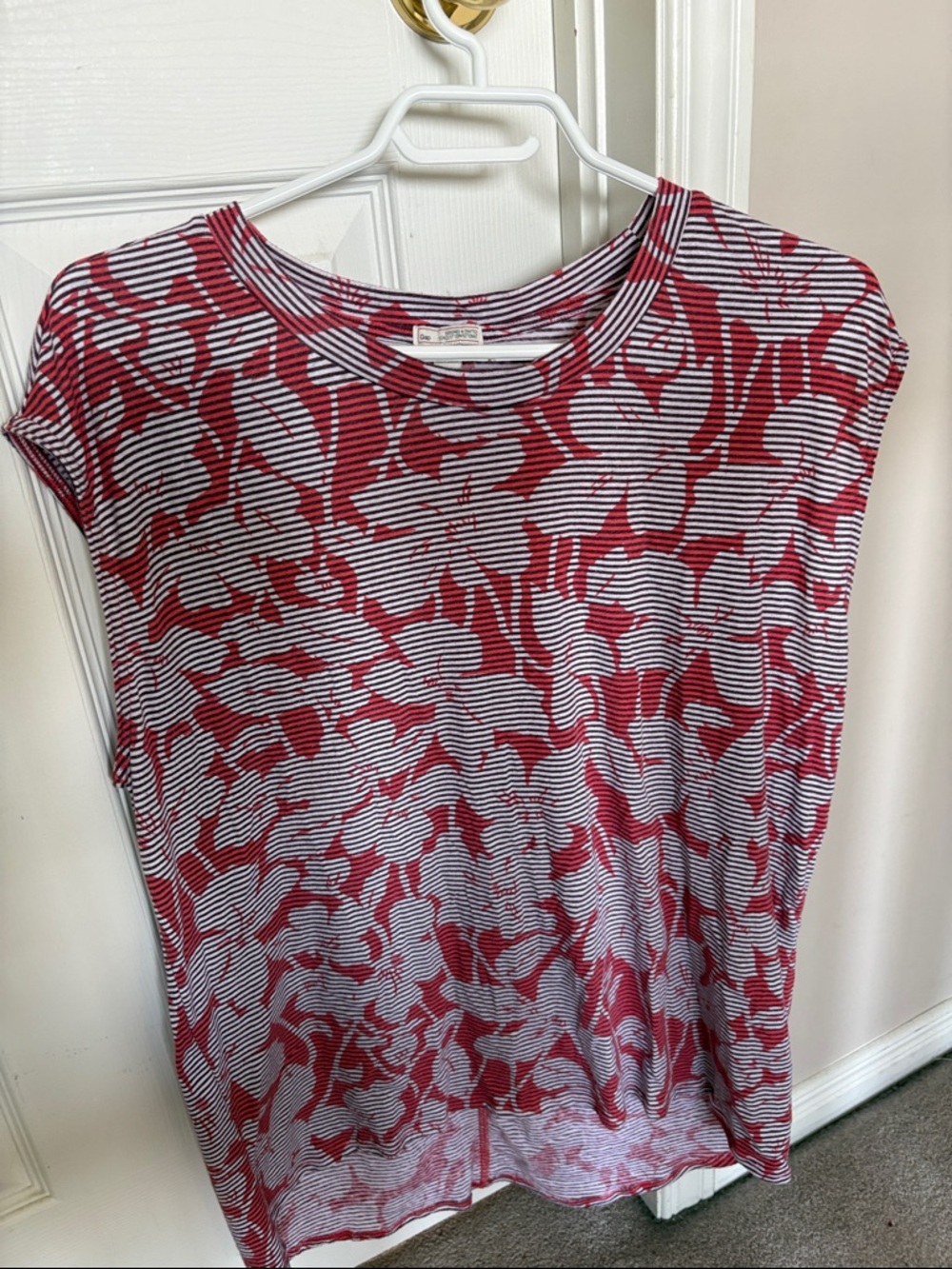 GAP Red and White Floral-Stripe Tank Top